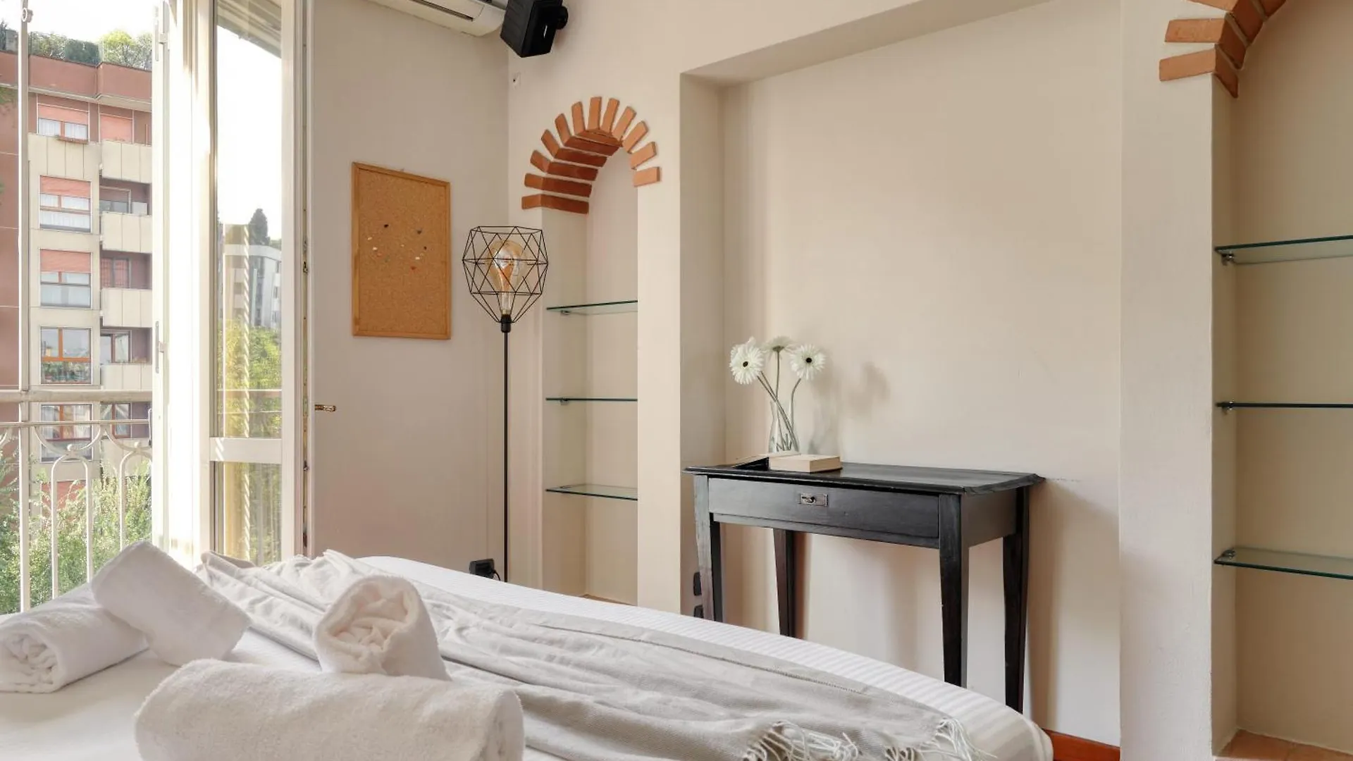 Joivy Delightful 2Br Flat Near Navigli Apartment Milan