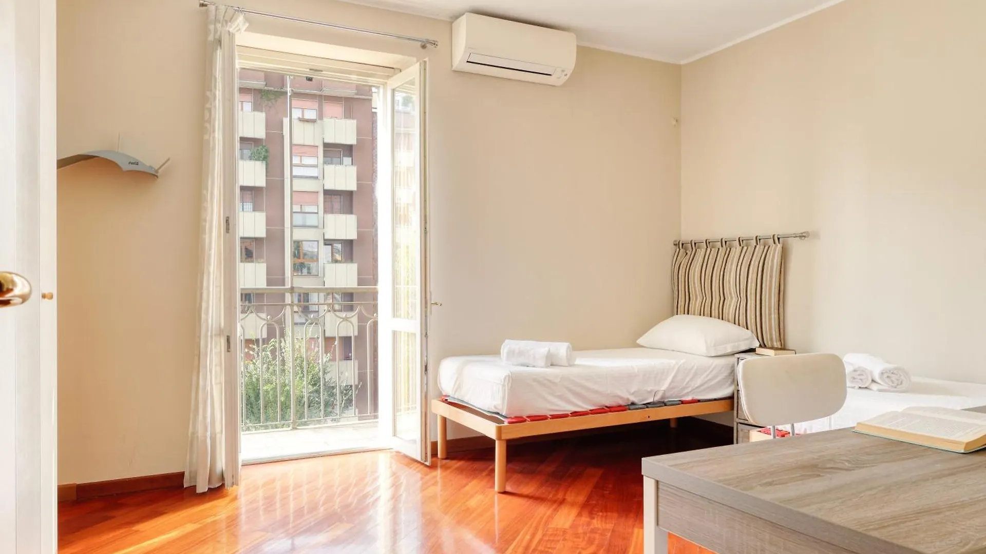 Joivy Delightful 2Br Flat Near Navigli Apartment Milan