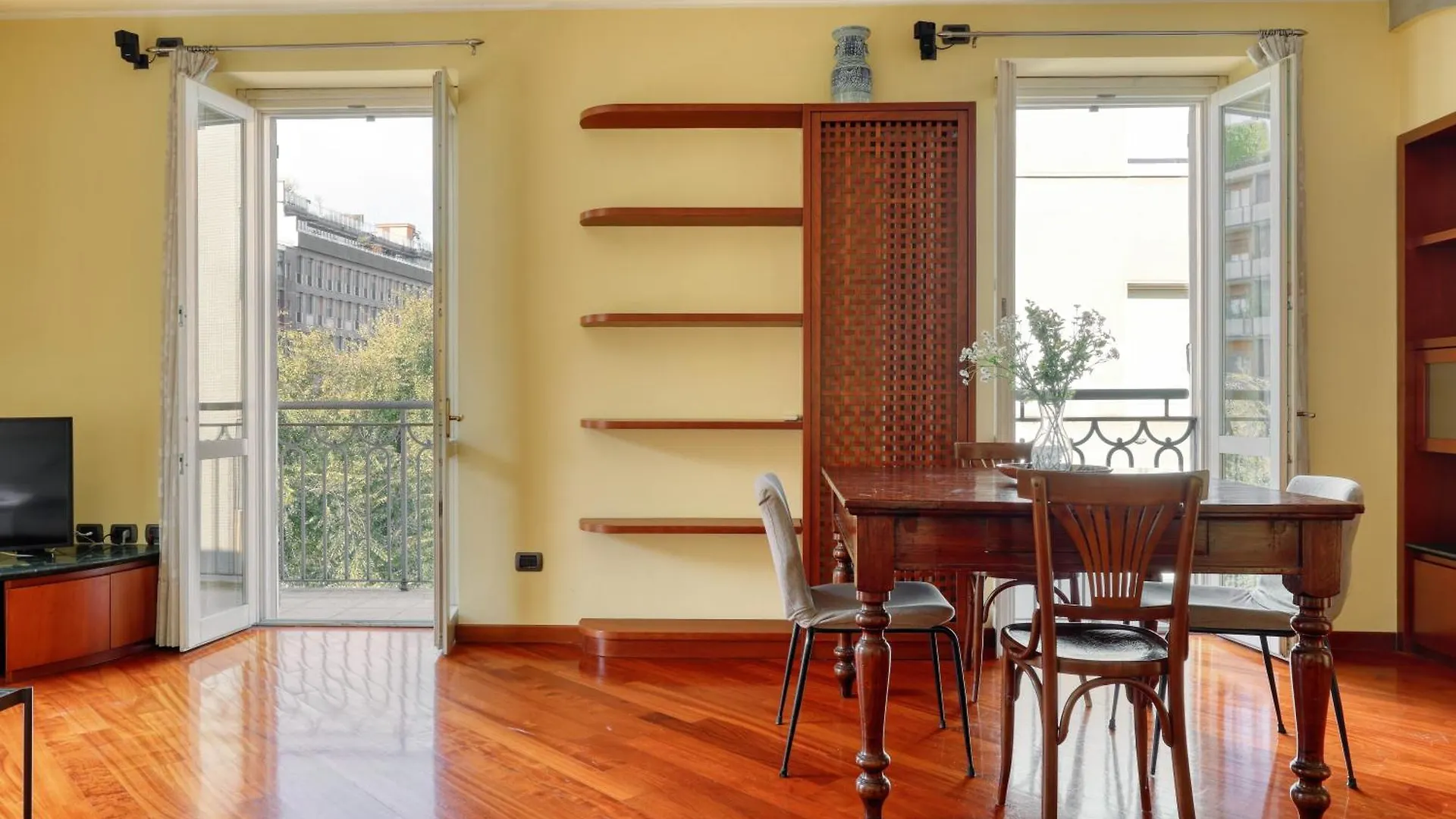 アパート ミラノJoivy Delightful 2Br Flat Near Navigliアパートメント